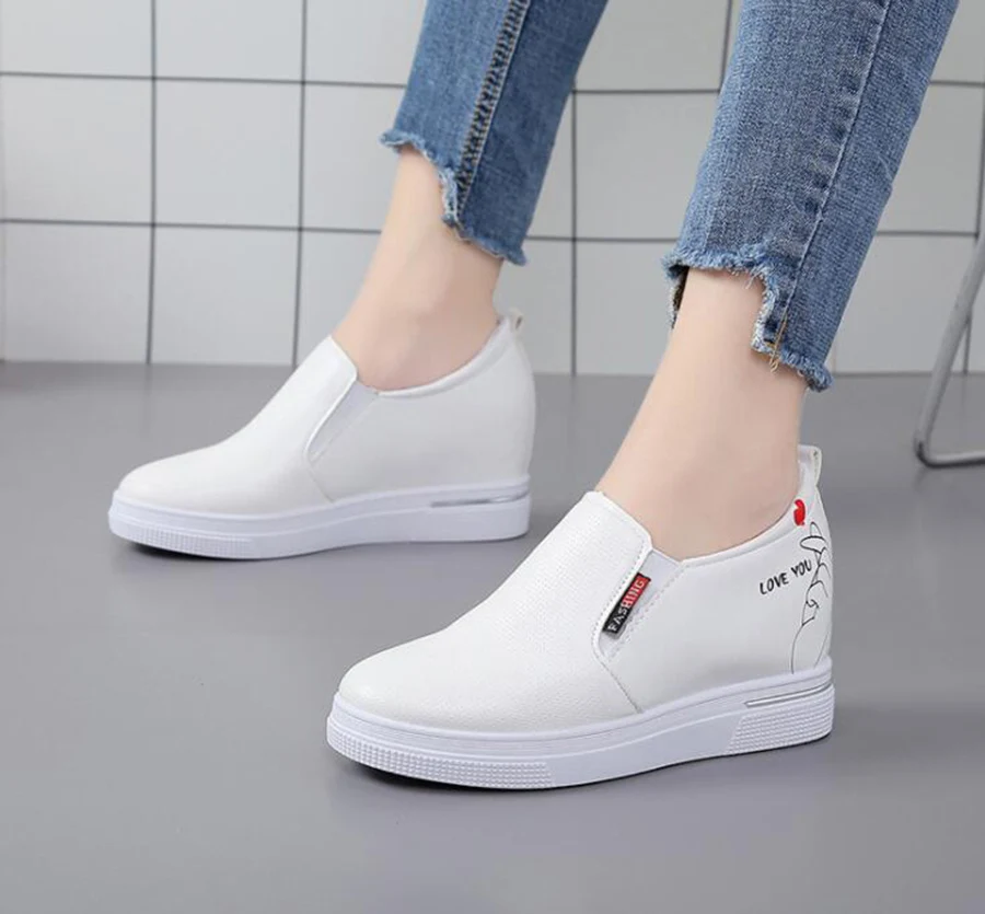 Plate Shoes Women's Breathable Simple Small White Autumn Waterproof Platform Muffin with Increased Within | Обувь