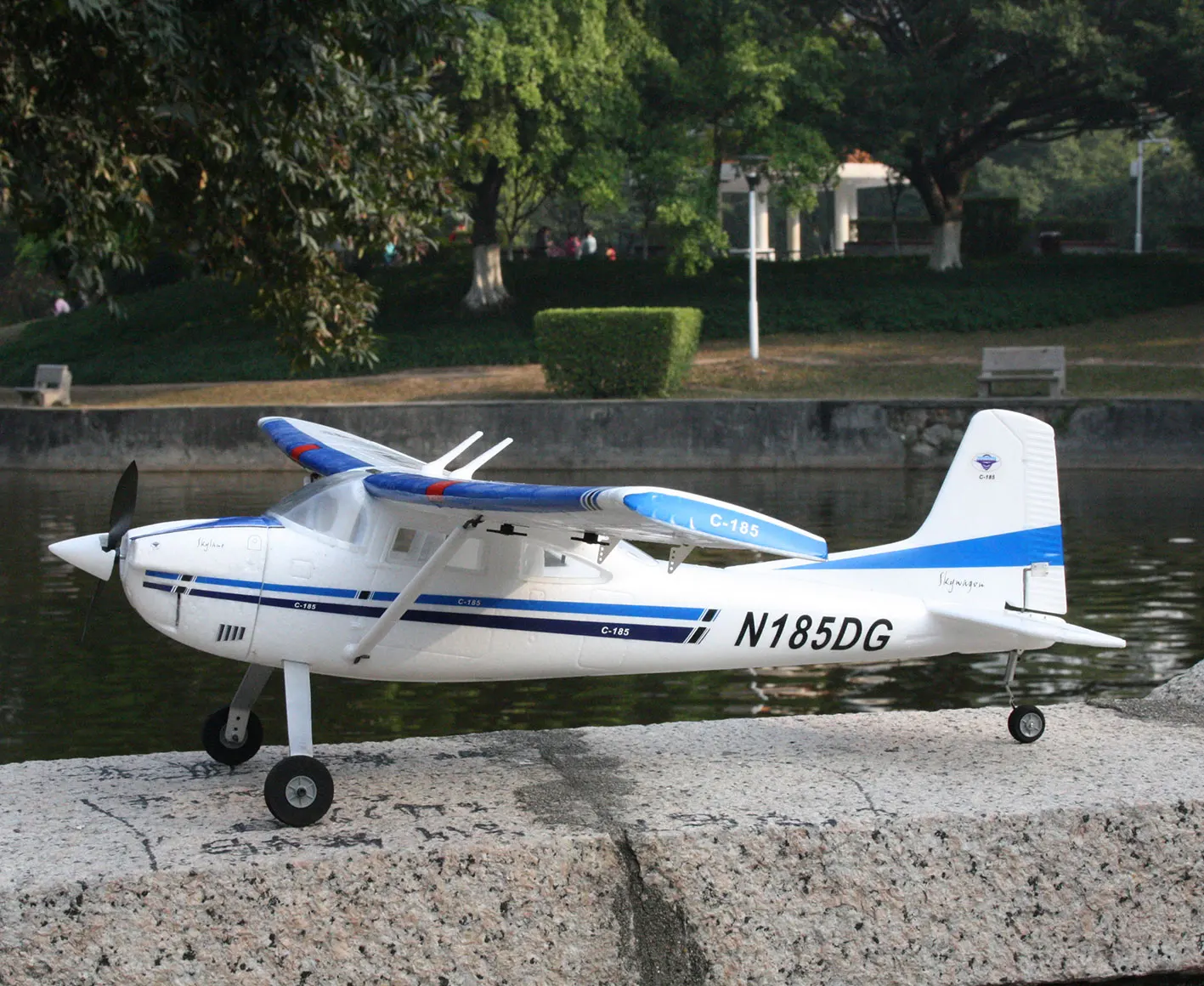 Мини Cessna 185 RTF 6CH функция лоскута EPO 928 мм водяной самолет 2812 бесщеточный двигатель 20A ESC 3 S 11,1 В LiPO батарея