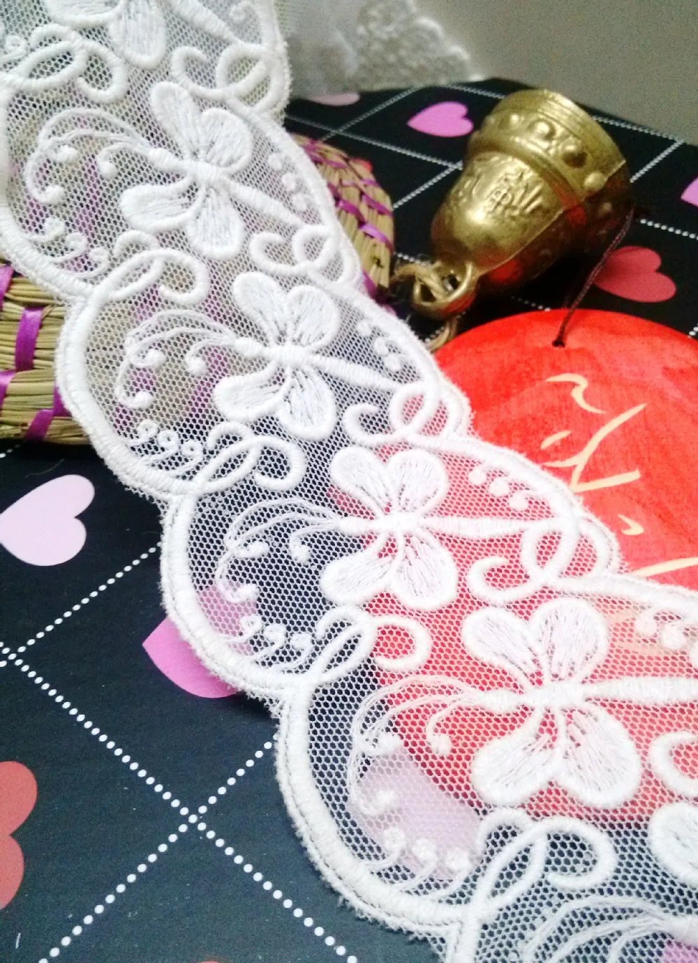 

Free shipping Fashion white cotton embroidered lace,6cm width,XERY18