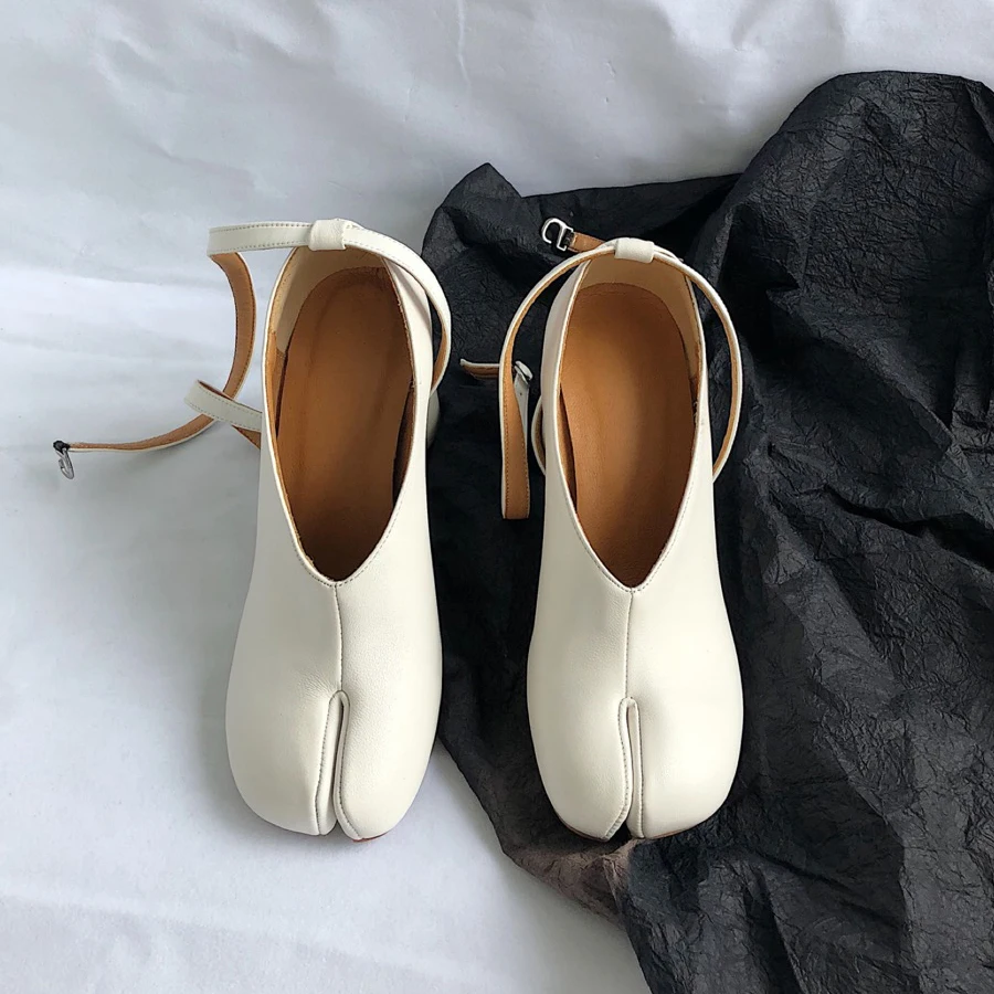 Туфли лодочки женские из натуральной кожи с ремешком на щиколотке и