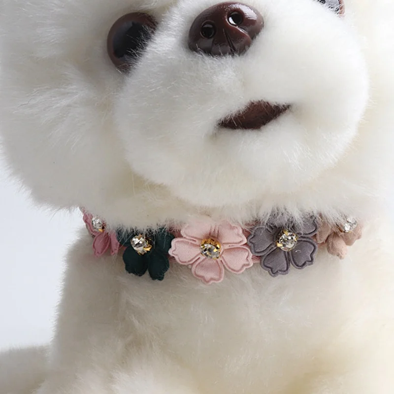 Dog Flower Collar Cute Shiny Diamonds Leather Dogs Necklaces Pet Adjustable Collars For Small Medium Dogs Chihuahua For puppy