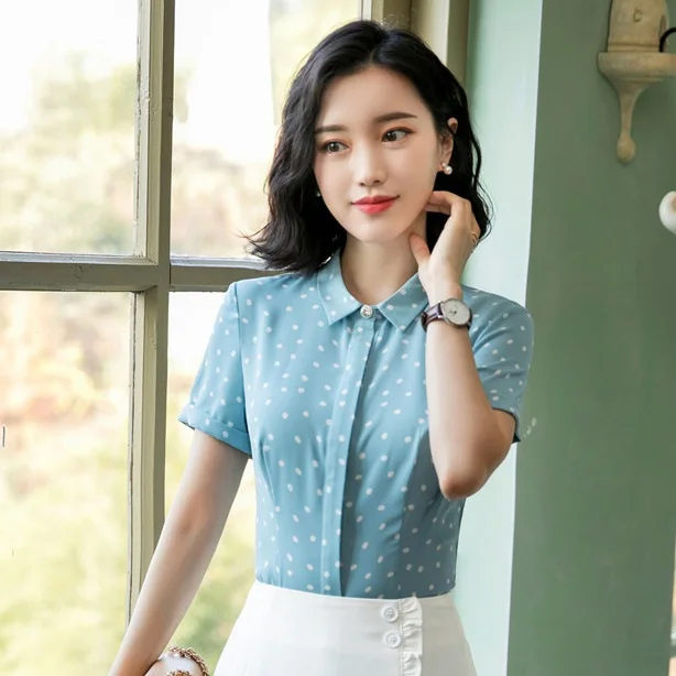 Женская блузка в горошек голубая рубашка с коротким рукавом офисная одежда