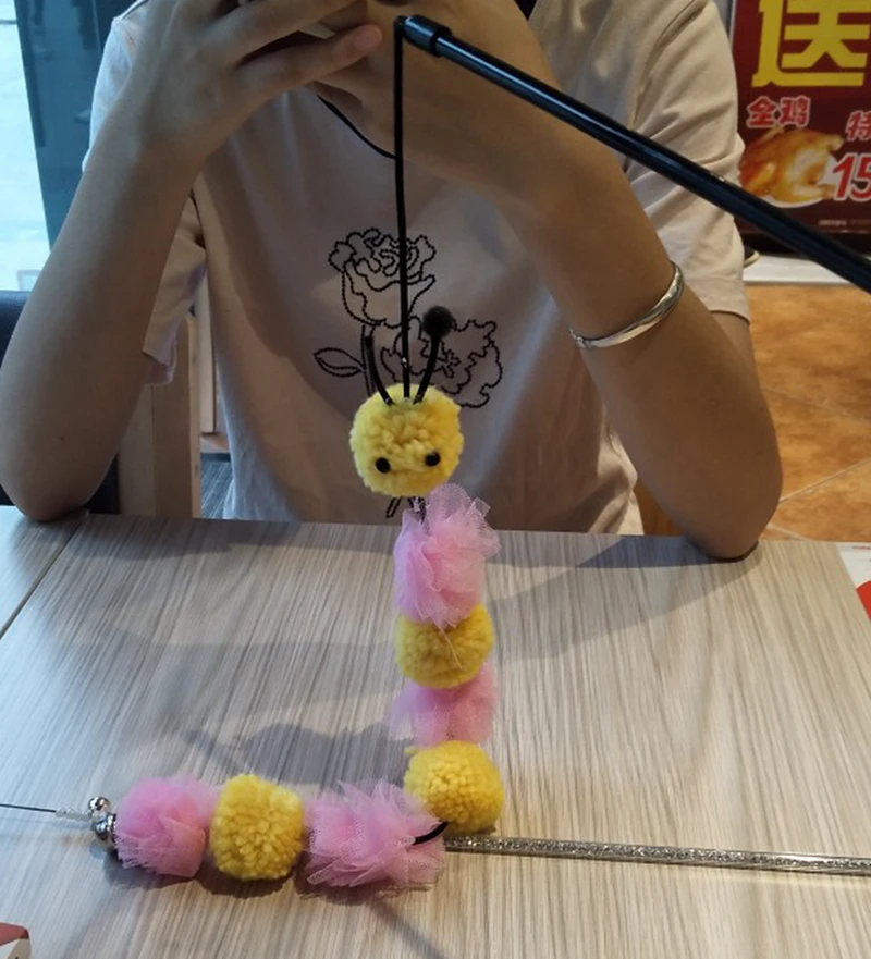 Игрушка для кошки пчела кошка палочка