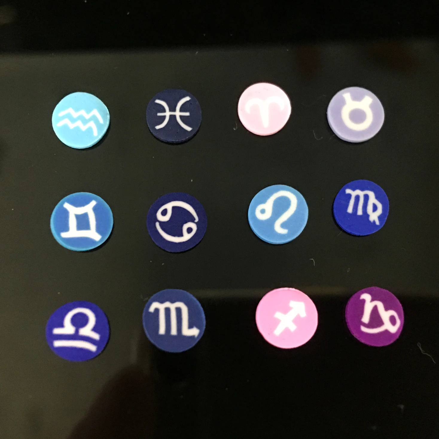 

60 г/лот Знаки зодиака полимер горячая мягкая глина для поделок своими руками пластиковые клеи для ногтевого искусства аксессуары, кристалл ...