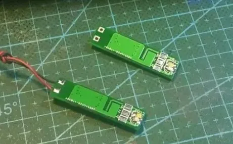 Including two 1/87 модель поезд хо масштаб Diy аналоговый сварочный светодиодный Flash здание песок настольная модель материалов - Цвет: Including two