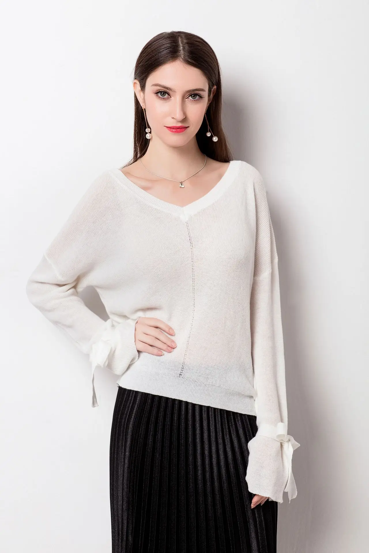 Женский свитер весна 2018 новинка Темпераментная Женская одежда с v-образным