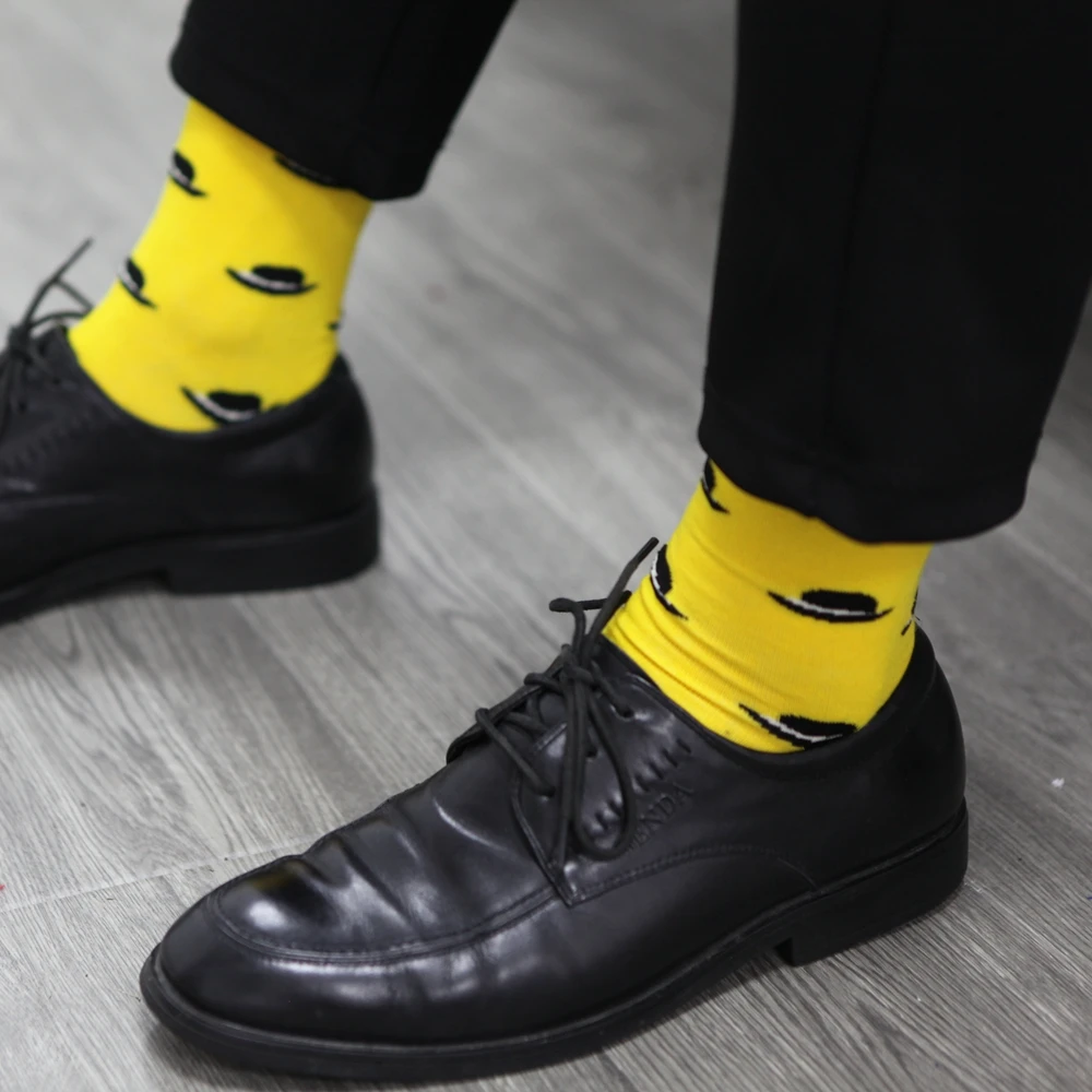 Новые стильные носки с рисунками оптовая продажа мужские брендовые из чесаного