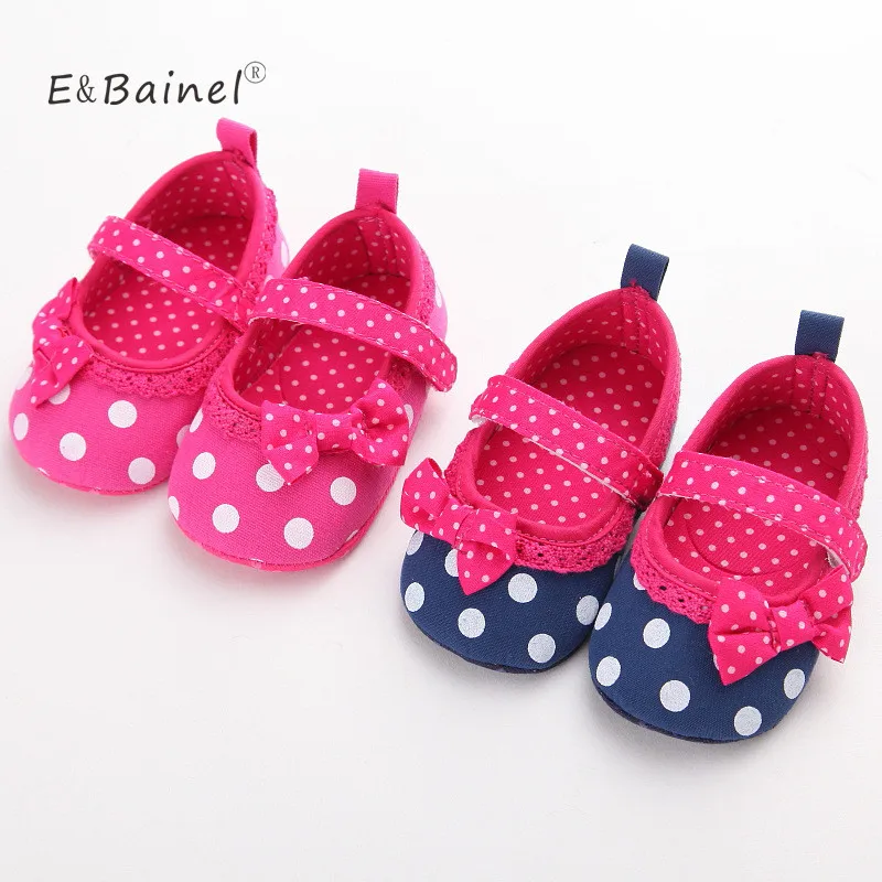 Детская обувь Обувь для маленьких девочек в горошек Детские кроссовки с мягкой