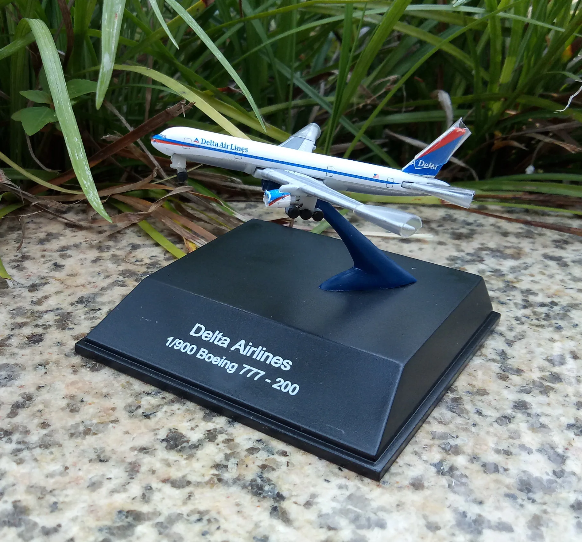 1/900 модель самолета Boeing 777-200 специальный литой металлический Настольный дисплей Коллекция игрушек для детей