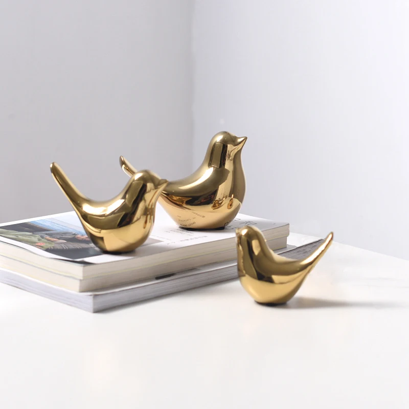 

Set of 3 Ceramic Golden Birds Figurines Modern Decorative Animal Ornaments Home Table Decoration Accessories