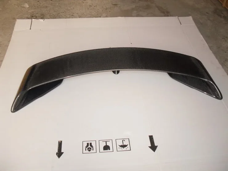 Подходит для NISSAN GTR R35 модифицированное заднее крыло из углеродного волокна с