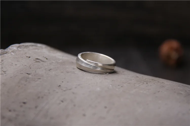 

Retro Thai Silver Chiang Mai Handmade Silver 925 Sterling Silver Simple Temperament Ring Men And Women Ring Open Ended