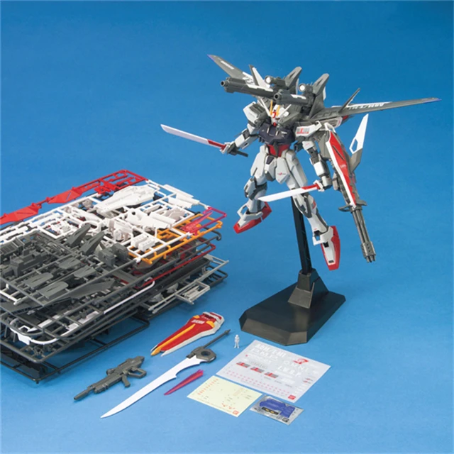 Bandai Gundam 1/100 MG STRIKE GUNDAM IWSP мобильный костюм Сборная модель наборы фигурки Детские игрушки