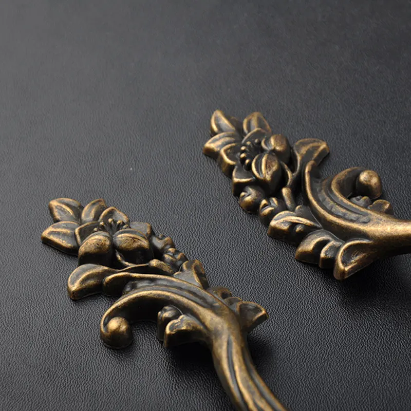 Тщательные антикварные бронзовые ручки деревенские ящика кухонный шкаф