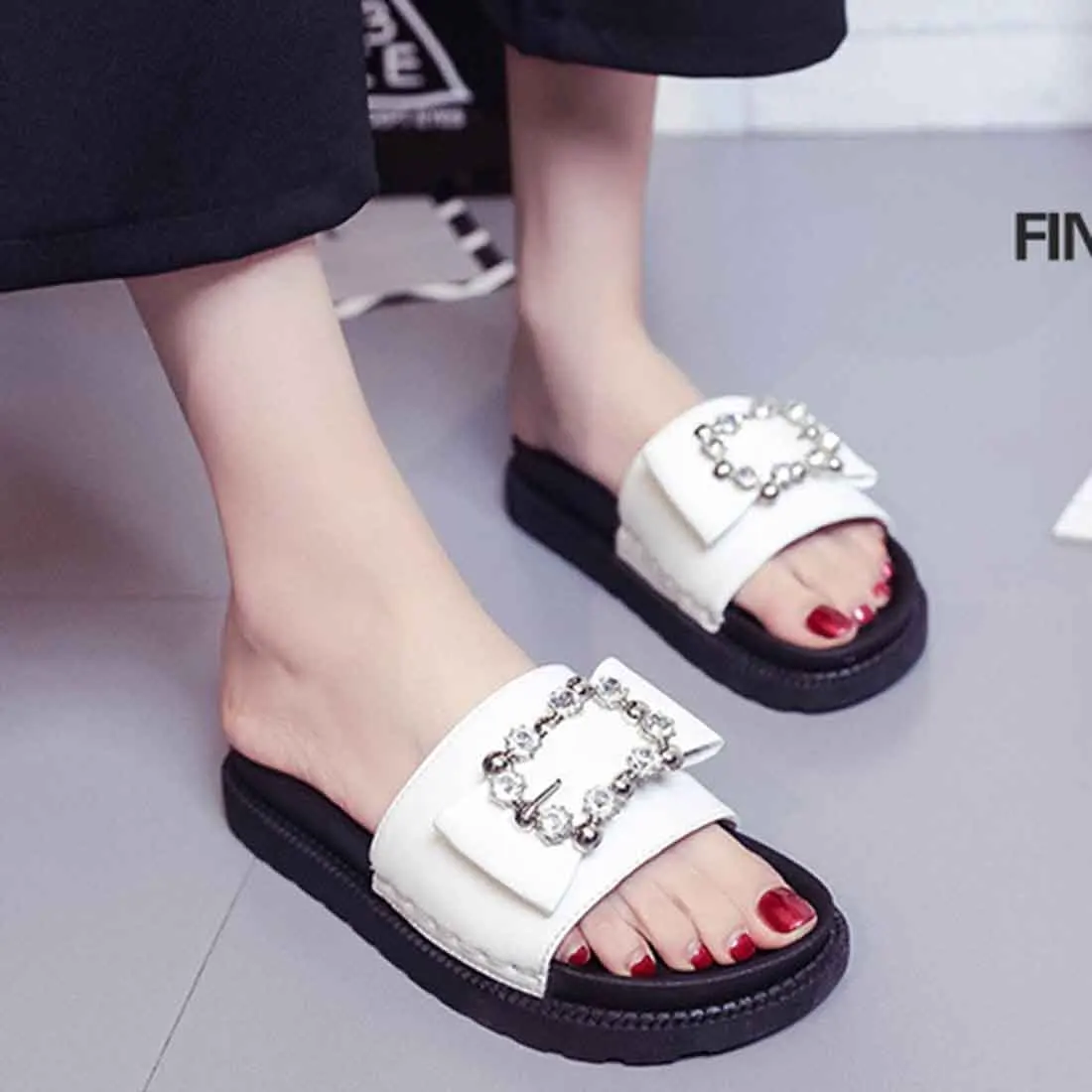 Женские новые модные летние открытый носок слипоны студентов бабочкой тапочки