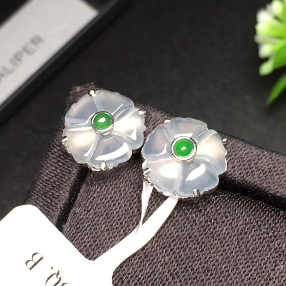 Женские серьги гвоздики из белого золота 18 К с нефритом|Серьги-гвоздики| |