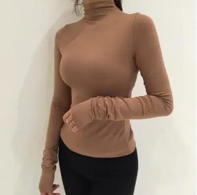 Высококачественная однотонная облегающая футболка с воротником стойкой и