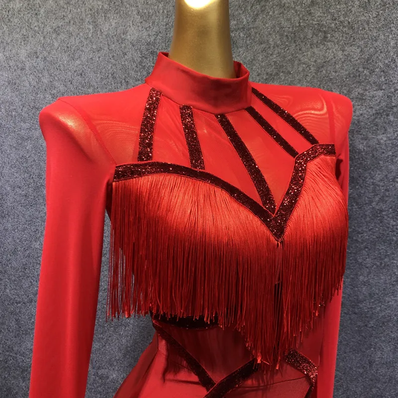 Женское платье для латиноамериканских танцев красное с кисточками и бахромой