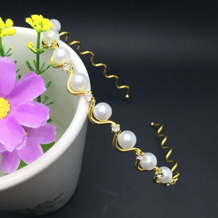 

CC New Hot Pearl Hairbands Crown Tiara Sample Design Korean Fashion For Girls Women Wedding Hair Accessories Children BK01