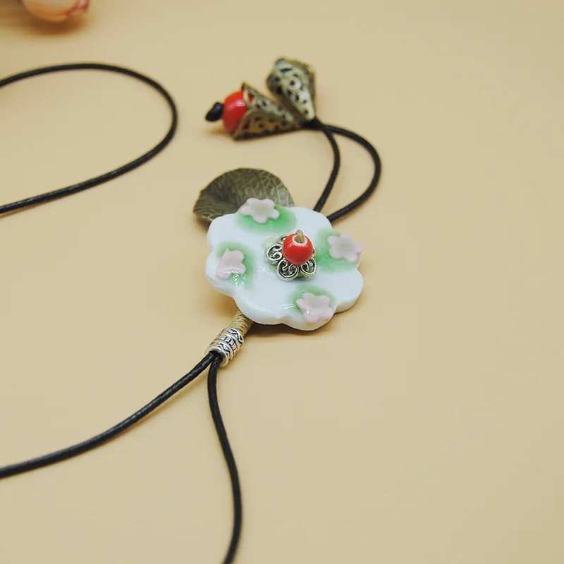 Small Fresh Long Pendant Necklace For Women Ceramic Beads Strand Tassel Flower Necklaces Charm Choker Sweater Chain Jewelry | Украшения и