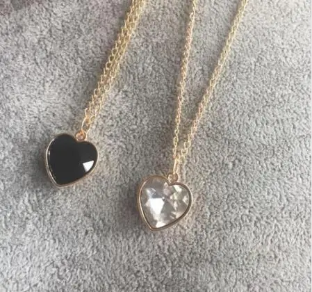 Ожерелье из черного хрусталя и белого сердца с золотом размером 0194 2018 лет 1 шт. |