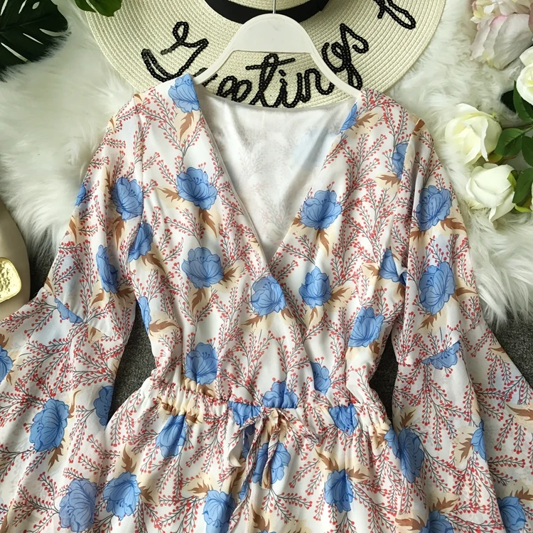 Цветочный короткий женский комбинезон с v-образным вырезом, пляжный Boho с принтом, с рюшами, сексуальный корейский элегантный шифоновый ромперы-туники, летний женский комбинезон