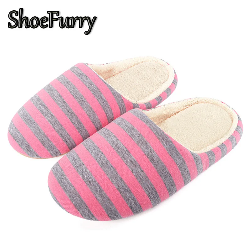 Меховые зимние женские домашние тапочки ShoeFurry на плоской подошве мягкая плюшевая