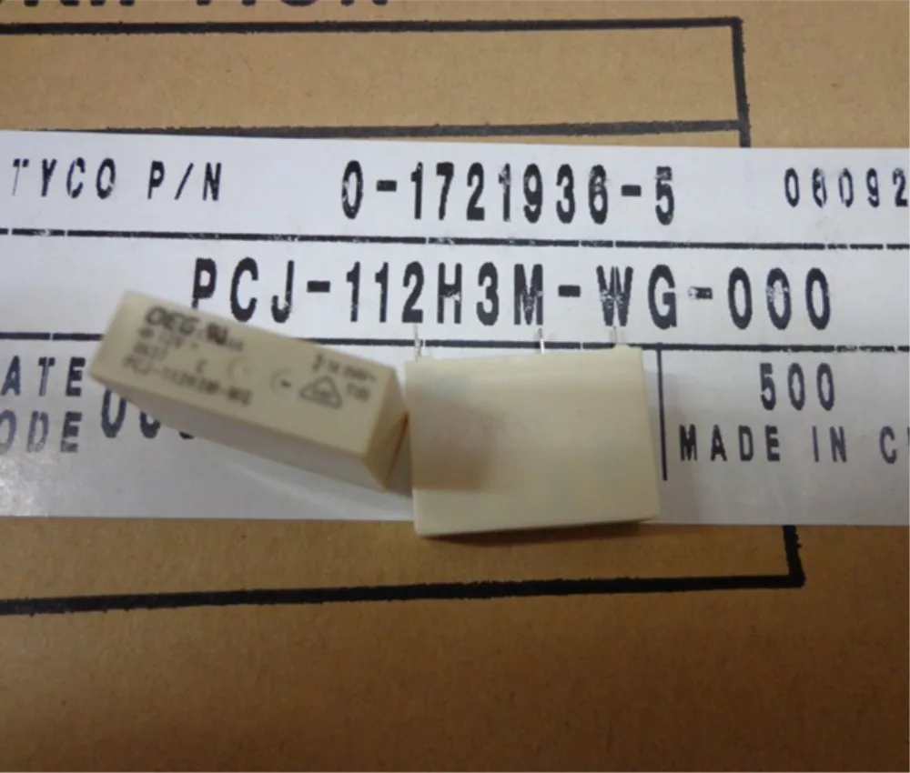

PCJ-112H3M-WGOEG // PCJ-112H3M-WG12V реле