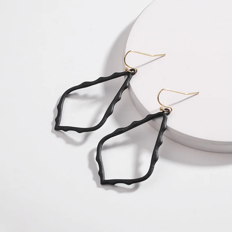 

YJX Women's New Design Metallic Teardrop Frame Matte Drop Earrings Wholesale Jewelry for Christmas Gift Free Shipping