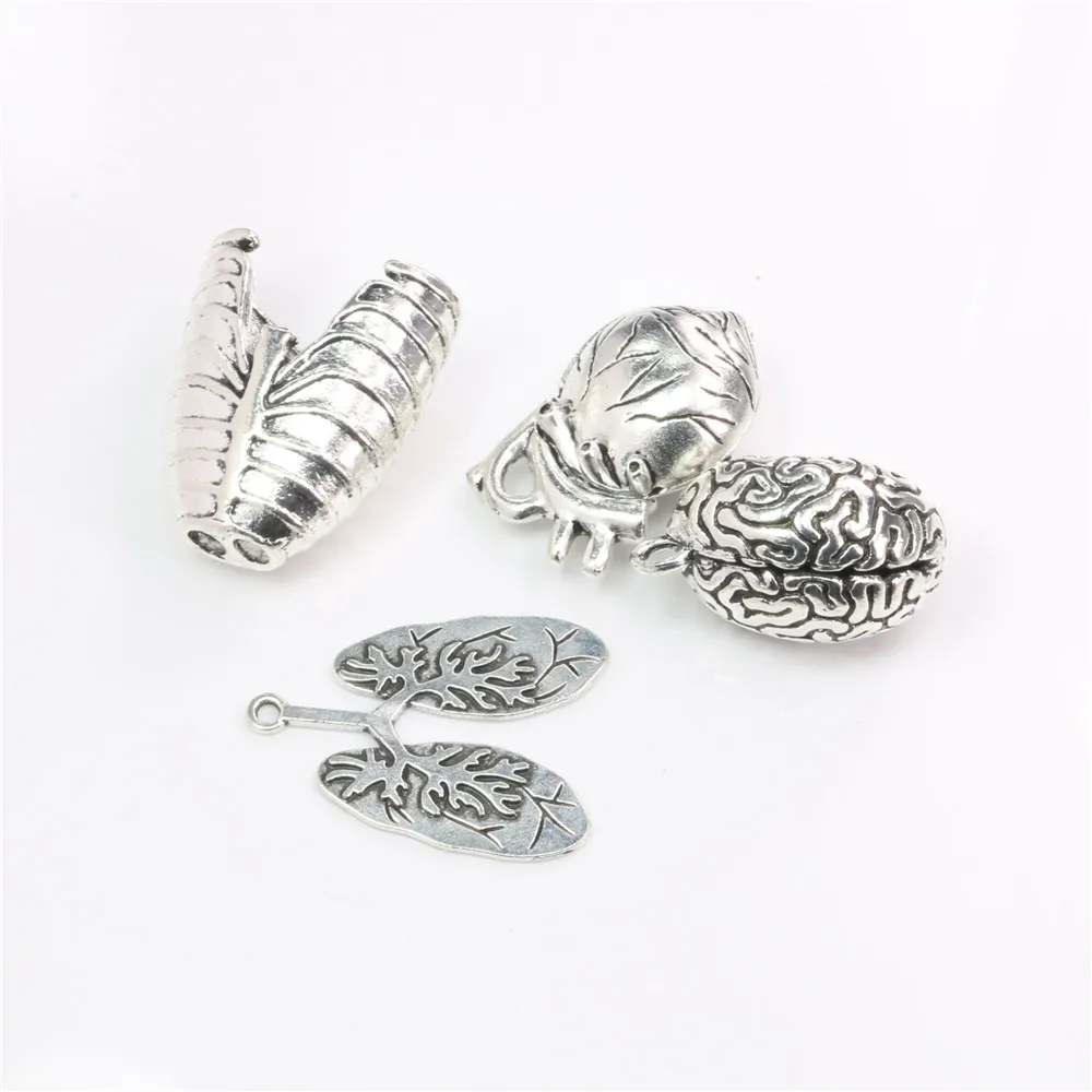 Набор из 4 винтажных шармов в форме сердца серебряного сплава и легких подвеска