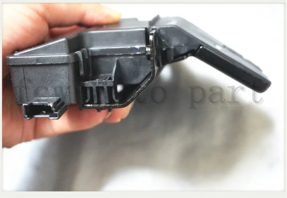 Механизм замка багажника для bmw e46 e60 e63 e64 e82 e88 e90 e92 z4 51247840617|Замки и фурнитура| |
