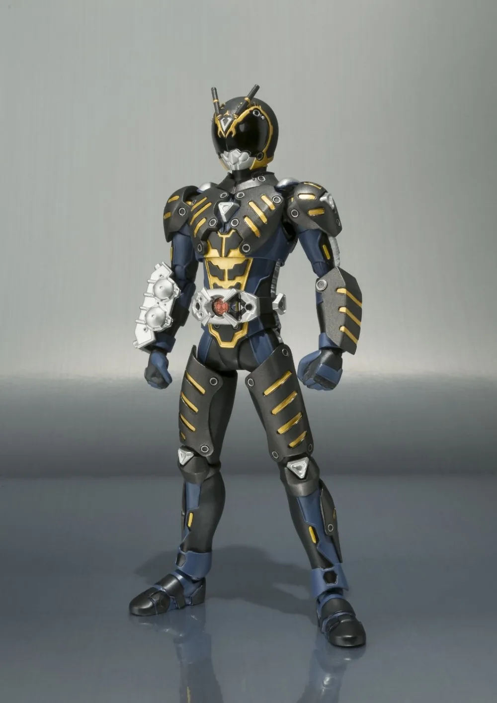 Япония Kamen &quotMasked Rider Ryuki&quot Оригинальный BANDAI Tamashii нациями SHF/S. H. Игрушка Figuarts