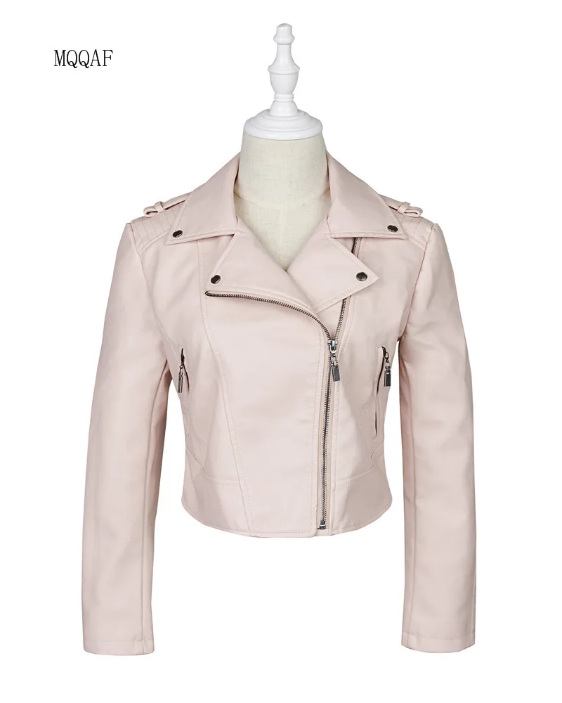 Куртка женская демисезонная короткая из экокожи с эполетами на молнии|leather jacket