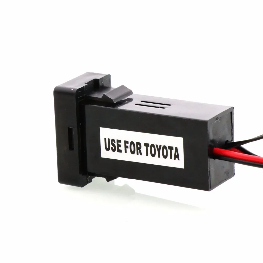 Автомобильное зарядное устройство с USB-интерфейсом 2 1 А и внутренний/наружный