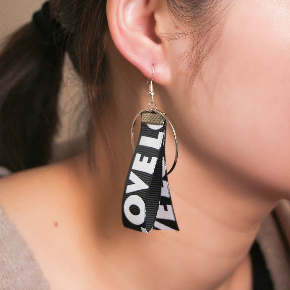 Модные Винтажные длинные Специальные Серьги из ткани с надписью Love черные
