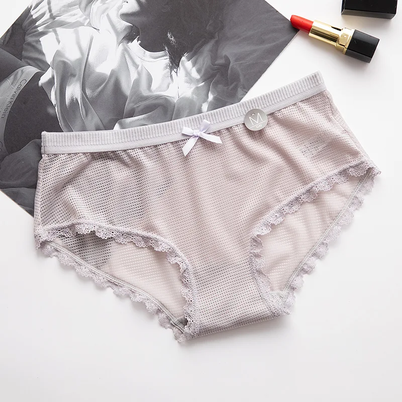 Light Gray Женские трусики с бантом летние новые полые удобные трусы сплошные сексуальные кружевные сетчатые нижнее белье для девочек бесследные женские трусики - Цвет: Light Gray