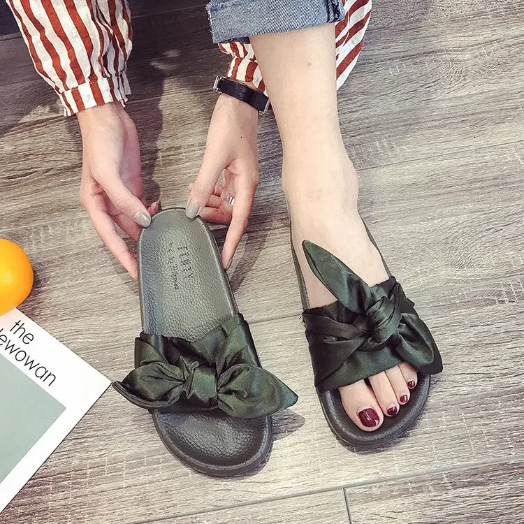 Весна-лето 2019 шелковые шлепанцы с бантом женская летняя пляжная обувь женские