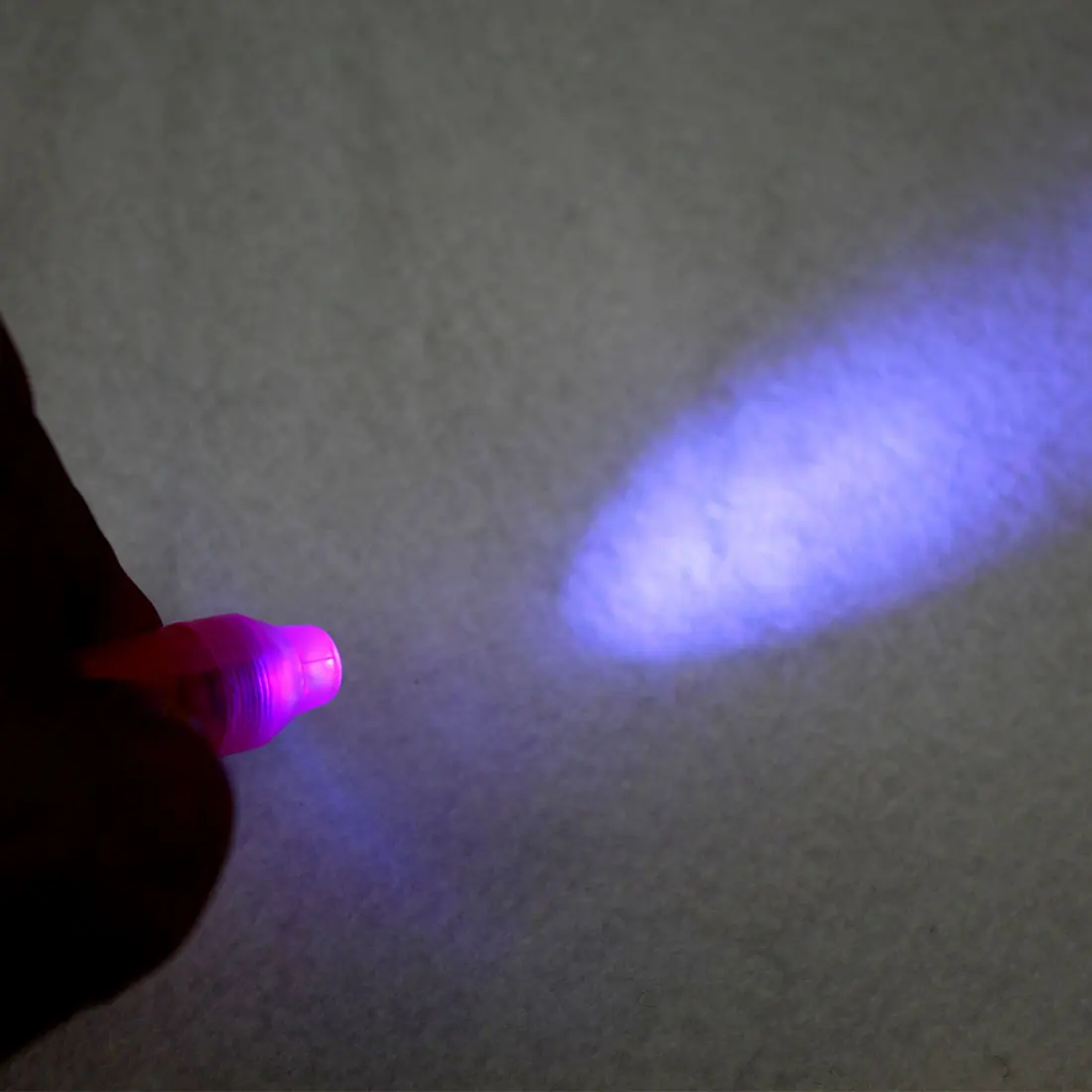 

FangNymph Unique Creative Stationery Magic UV Light Highlighters Invisible Ink Pen kid's or Friend's Gift