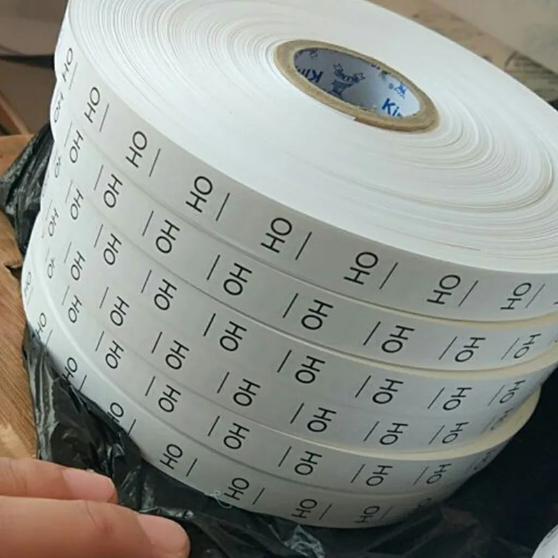 1000 шт(это 1 рулон), Пользовательский логотип белая лента с покрытием печать уход этикетка Одежда нейлон размер бирка
