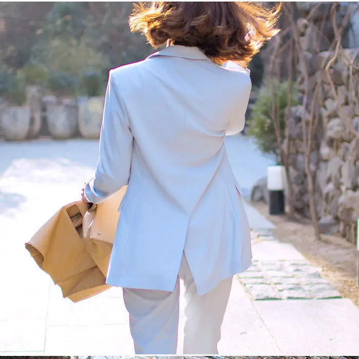 Новинка 2017 года деловой женский костюм сезон весна осень маленький с длинными