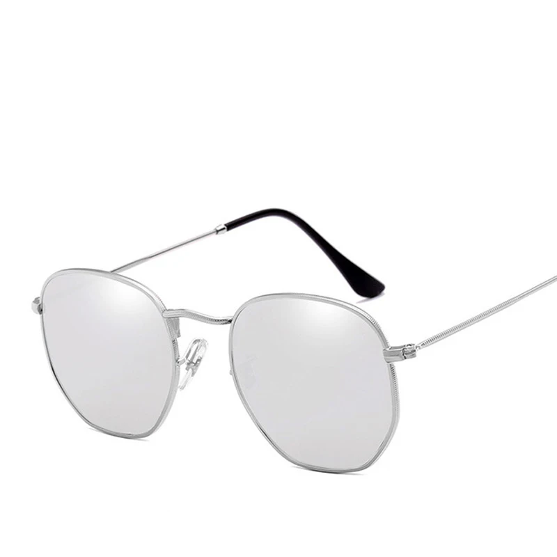 Очки солнцезащитные с прозрачными стеклами и восьмиугольной оправой |