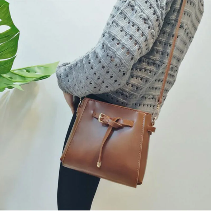 Jasmin Noir Для женщин сумка Брендовая Дизайнерская обувь Малый Ковш Crossbody ретро