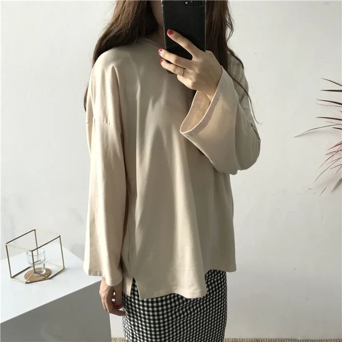 

Solid color long-sleeved T-shirt 2020 Spring and Autumn new Korean version of the wild loose take-away jacket underwear tide
