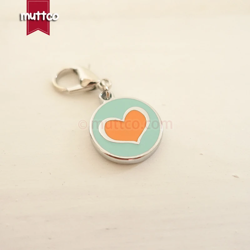 Лазерная гравировка 20 мм милая печать в форме сердца 2 цвета бирка для собаки