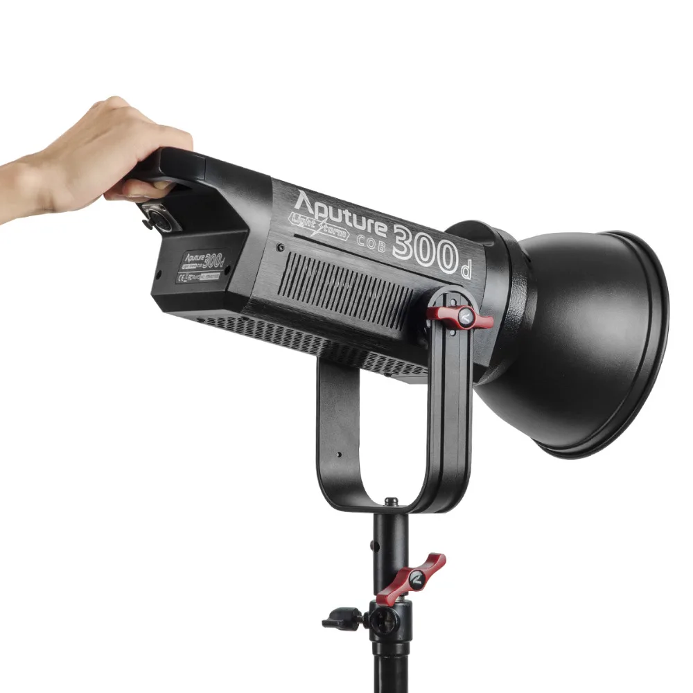 Aputure LS C300d COB light TLCI 96 + 5500K Цветовая температура 300 Вт Выход 2K вольфрамовый свет