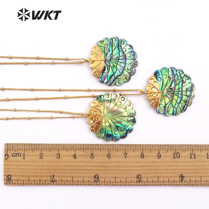 

WT-JN035 Magic Pattern Colorful Leaf Shape Abalone Shell Pendant 18 Inch Women Dainty Jewelry Necklace Gift For Her