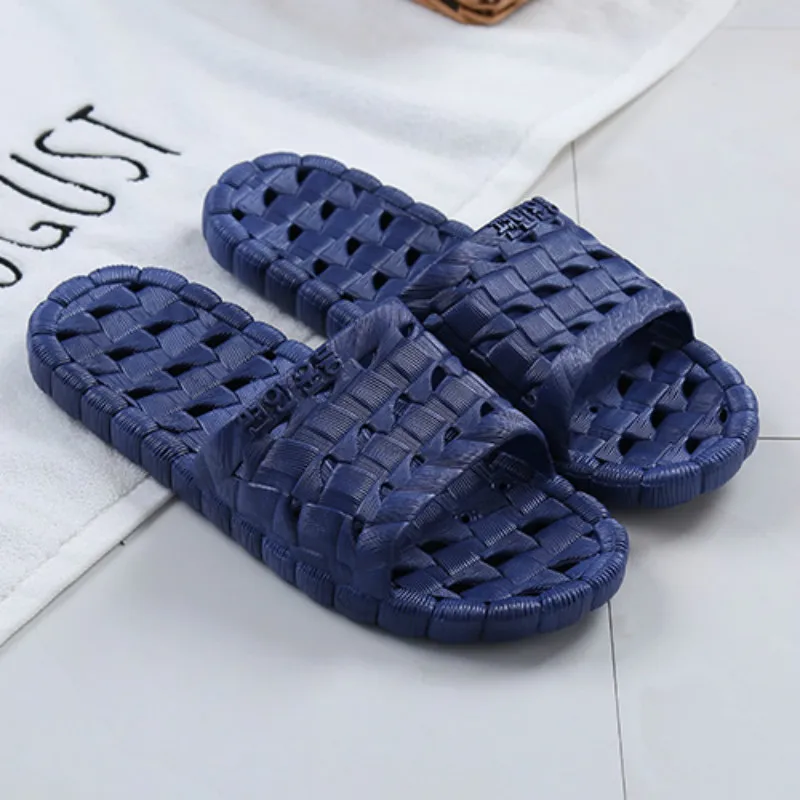 

Home Bathroom Slippers 2020 Fashion Hollowing Couple Slippers Anti-slip Solid Color Summer Sandals Male Indoor Bath Slippers Men