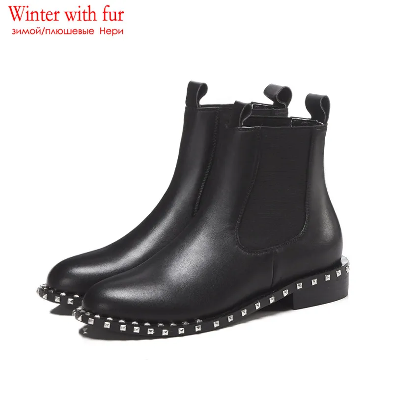 black 1 with fur Masgulahe/Женская обувь модные однотонные ботинки из натуральной кожи с заклепками осенне-зимние ботинки на толстом низком каблуке с круглым носком Большие размеры 34-43 - Цвет: black 1 with fur