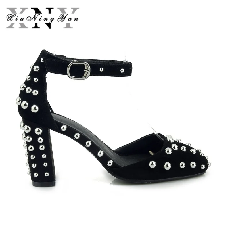 Женские босоножки из натуральной кожи с заклепками и круглым носком Размеры 33