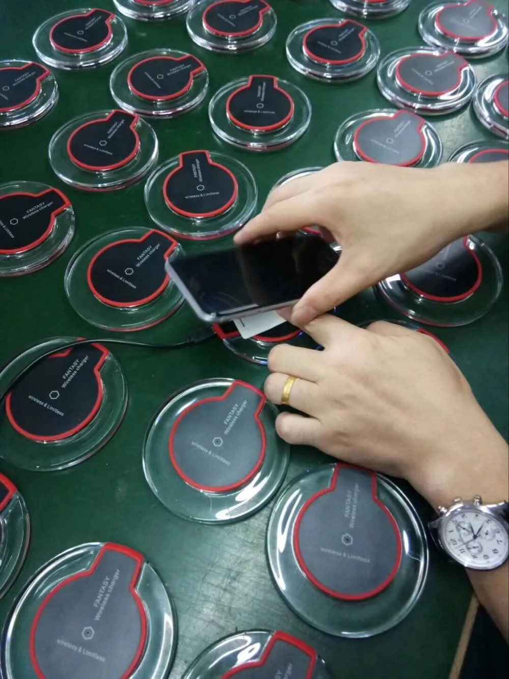 100% test wireless charging device for built-in coil models can be placed directly to charge quality assuran | Мобильные телефоны и